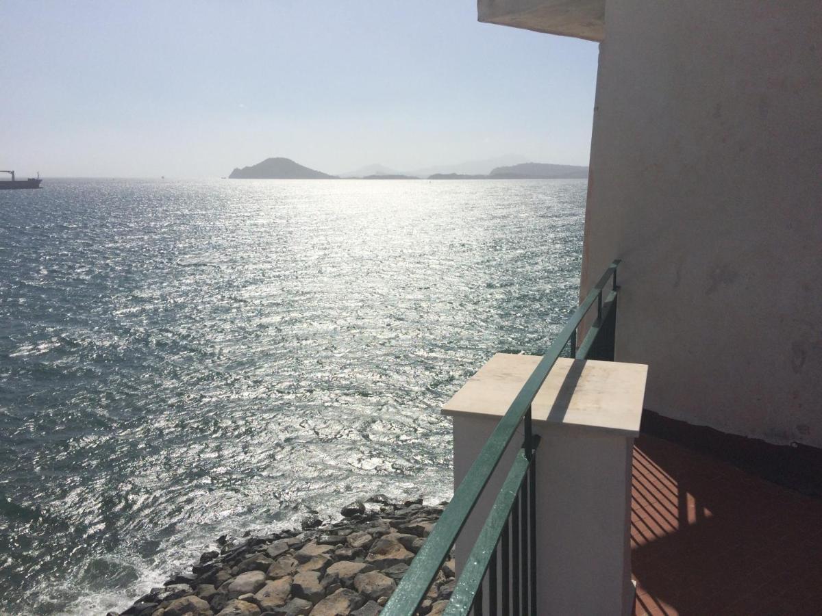 The Reef House Pozzuoli Exterior foto